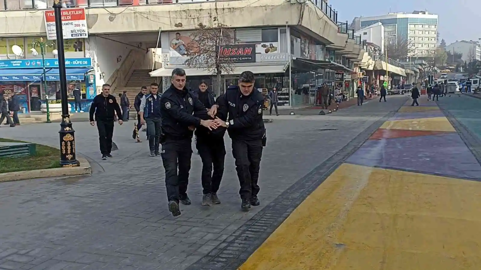Bolu Belediyesini birbirine katan saldırgan tutuklandı
