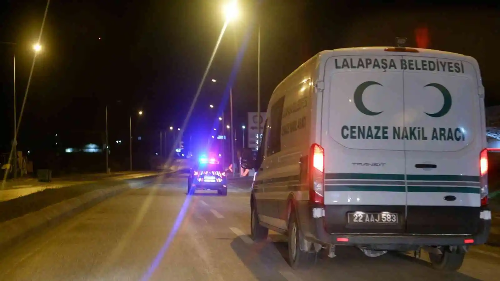 Bulgaristan unsurlarınca dövülerek yarı çıplak halde ölüme itilen göçmen donarak hayatını kaybetti