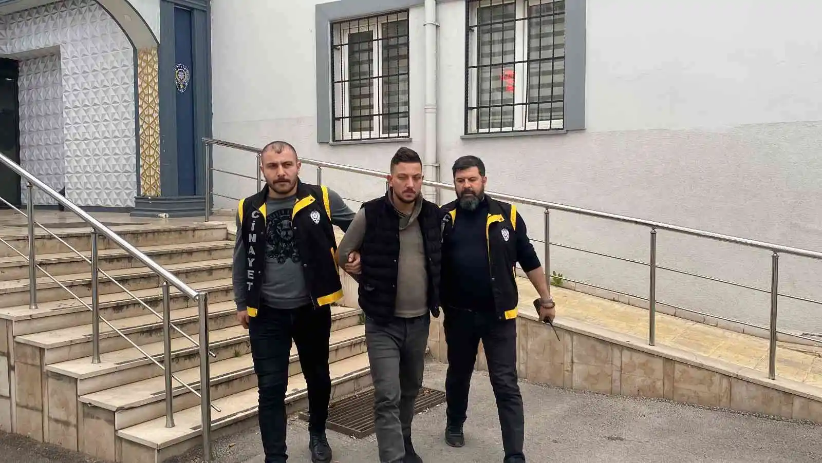 Bursa’da hobi bahçesinde 2 kişiyi öldüren zanlı tutuklandı
