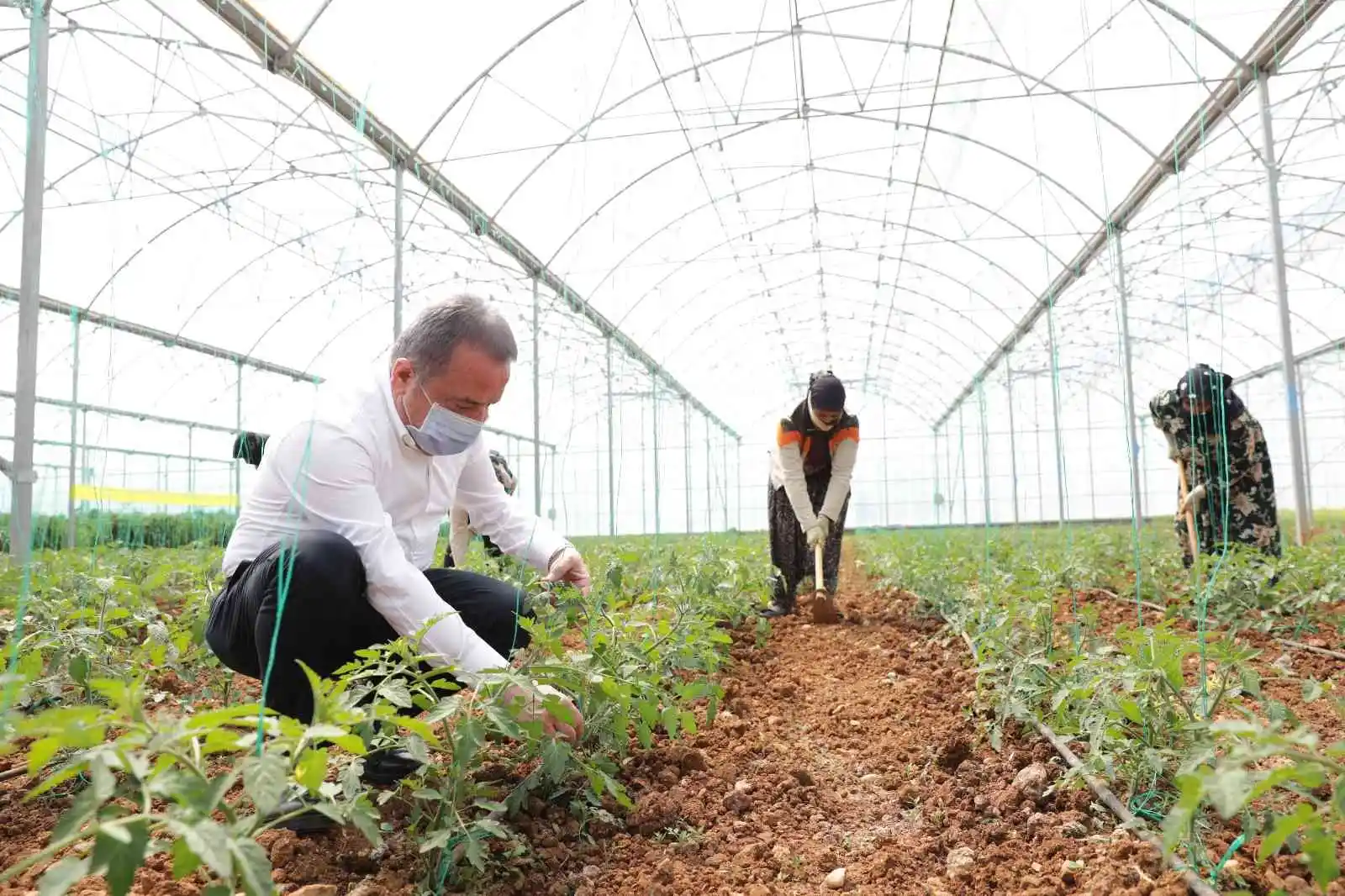Büyükşehir'den mevsimlik tarım işçilerine destek