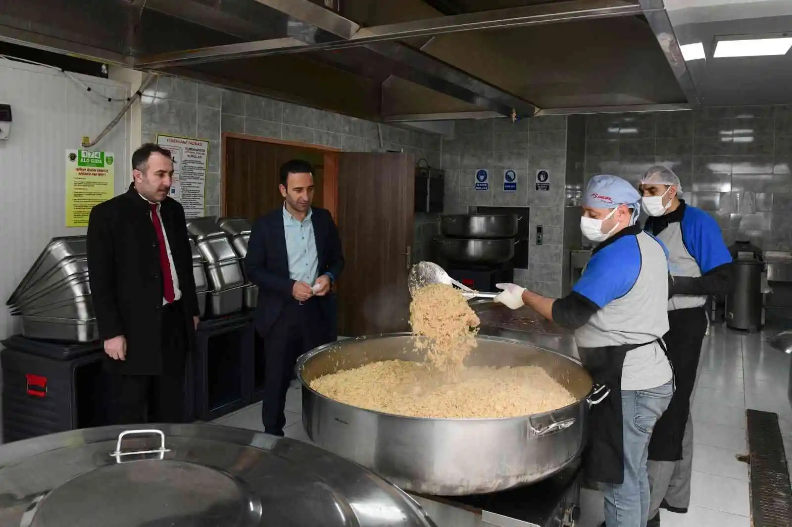 Çatak'ta her kademede okuyan öğrenciye ücretsiz yemek
