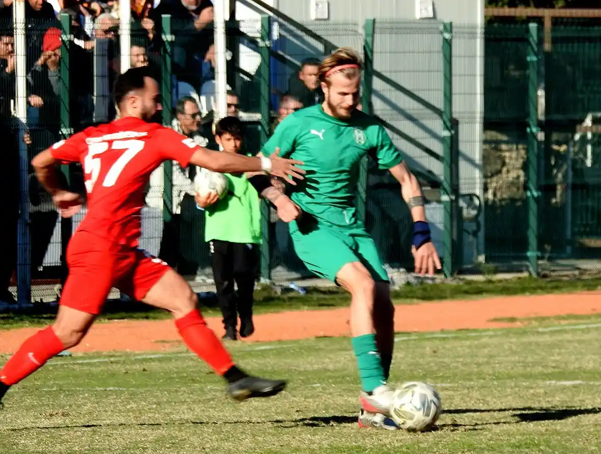 Çeşme Belediyespor, ligin ilk devresini 5-1 galibiyetle kapattı