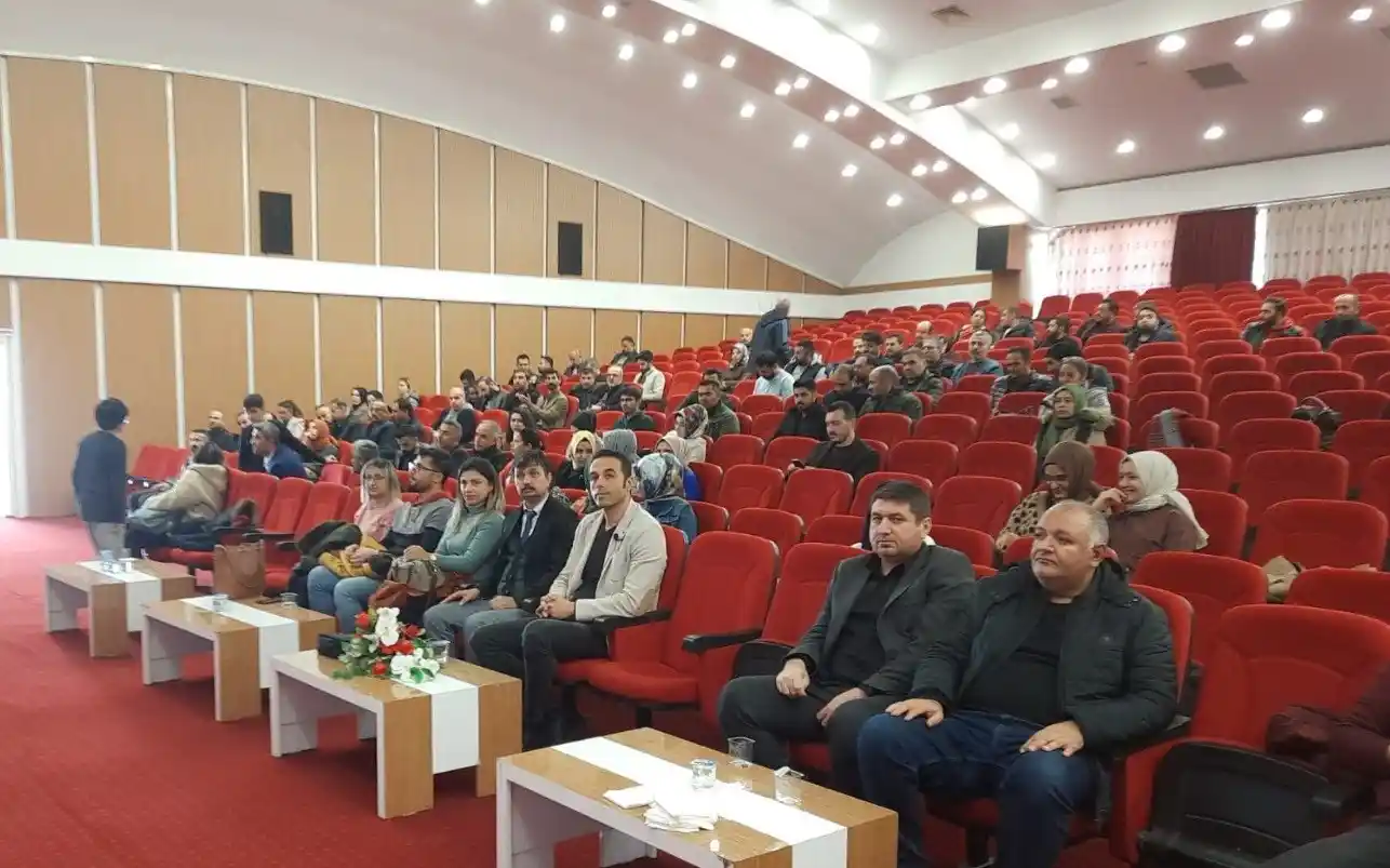 Çocuk ile ergenlerde kayıp ve yas danışmanlığı konferansı düzenlendi
