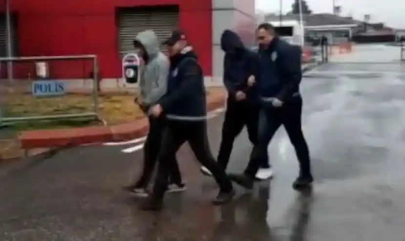Çocukların elindeki telefonu çalan şahıslar tutuklandı