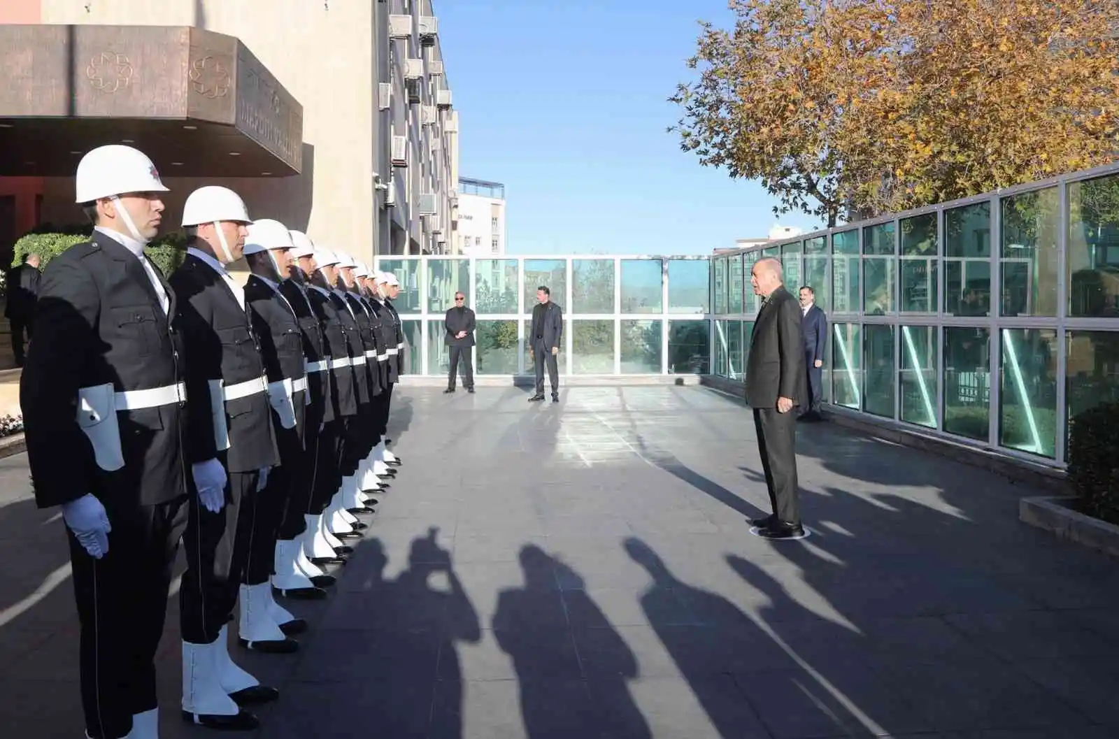 Cumhurbaşkanı Erdoğan, Mardin Valiliğini ziyaret etti