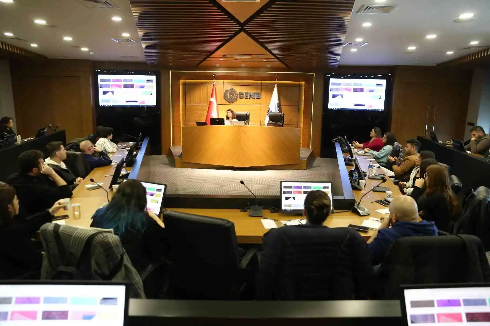 DENİB Akademi’den tasarım ve marka tanımlama eğitimi
