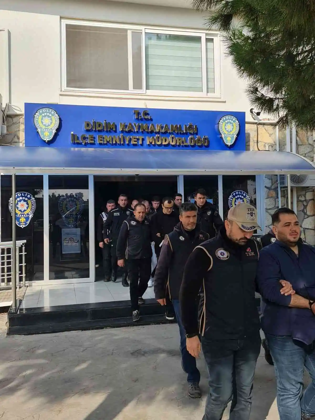 Didim'de yakalanan 9 FETÖ üyesinden 5'i tutuklandı
