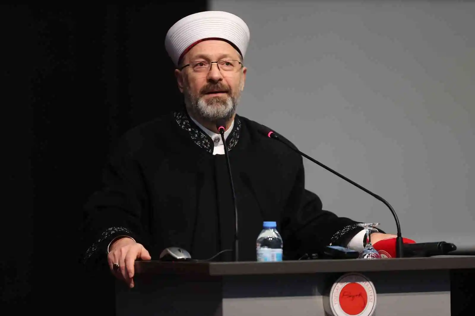 Diyanet İşleri Başkanı Erbaş: "İnsanlığın huzur ve refahı, yeryüzünün imar ve ıslahı için mücadele ediyoruz"
