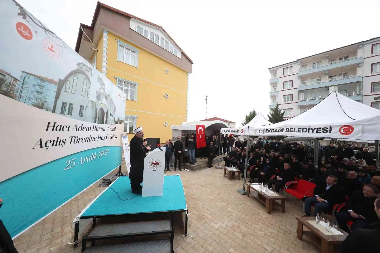 Diyanet İşleri Başkanı Erbaş, Kırşehir’de Hacı Adem Bircan Camii’nin açılışına katıldı
