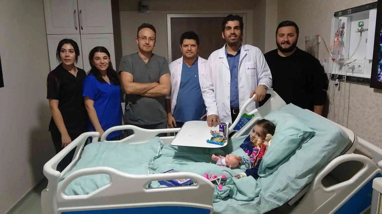 Doktorların umudunu kestiği küçük Mira, Türkiye’de sağlığına kavuştu
