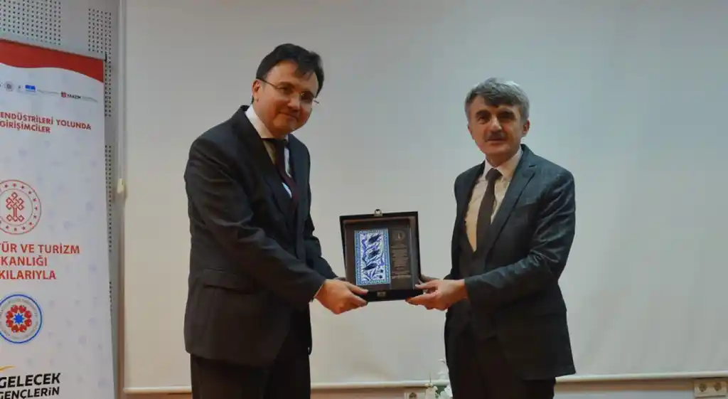 DPÜ’de “Dijital Dünyada Teklif Hakları” konulu konferans