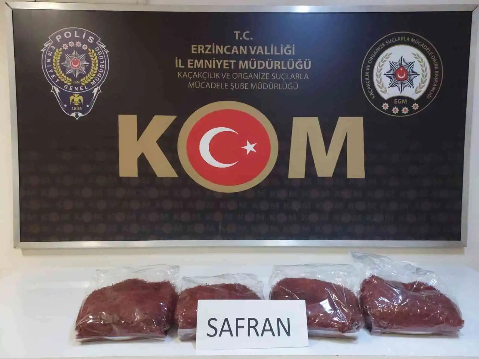 Erzincan'da 1,8 kilogram safran ele geçirildi
