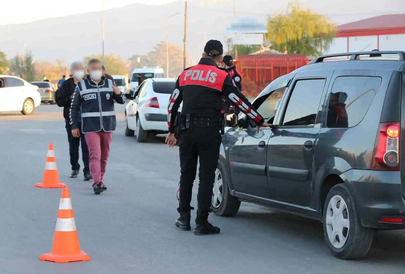 Erzincan'da çeşitli suçlardan aranan 6 kişi yakalandı
