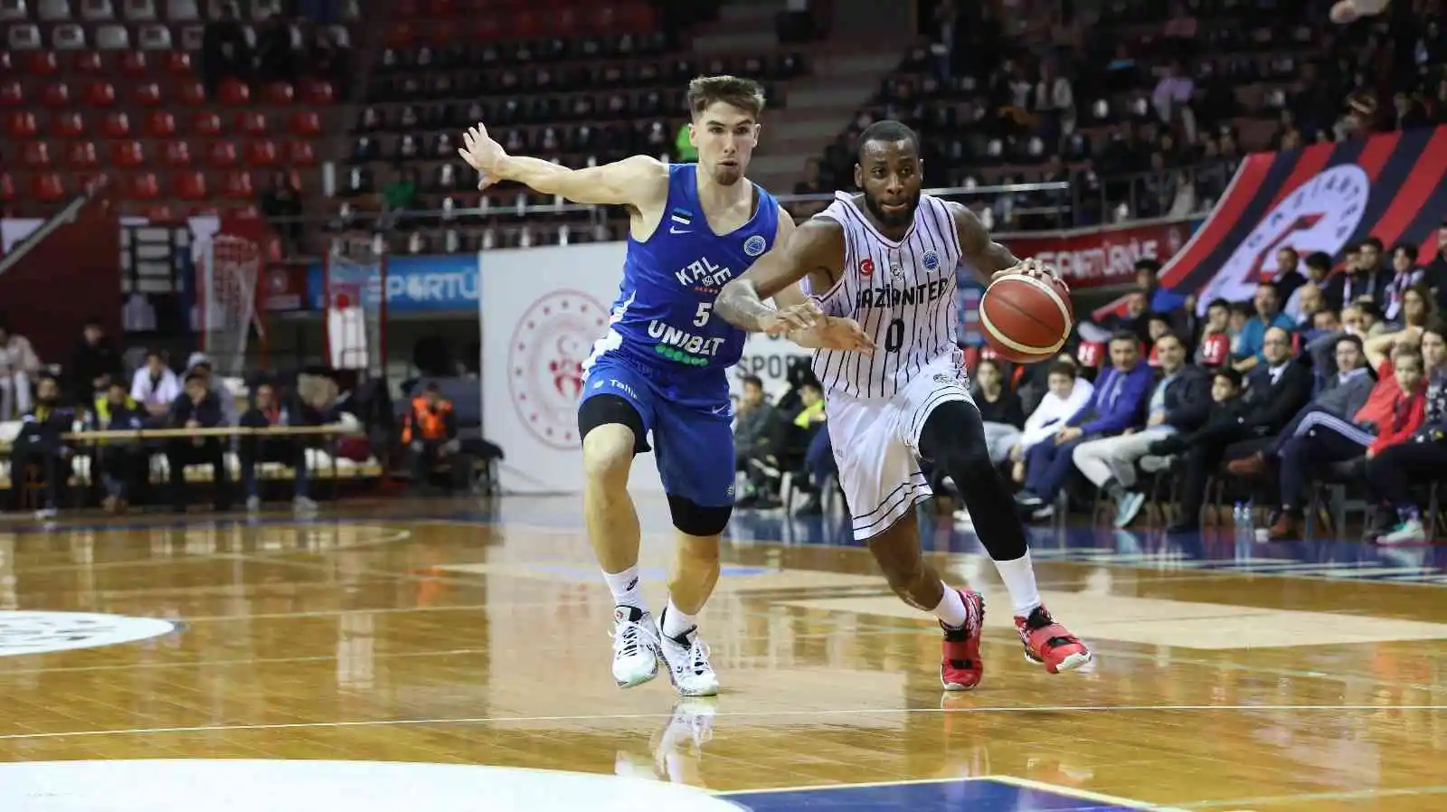 FIBA Erkekler Avrupa Kupası: Gaziantep Basketbol: 77 - Kalev: 62