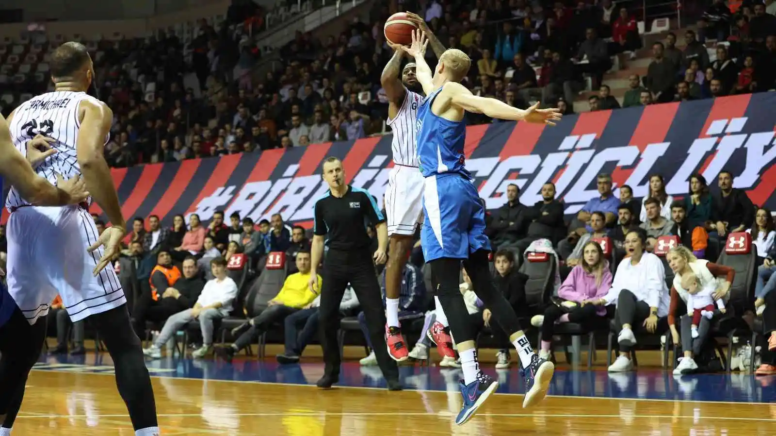 FIBA Erkekler Avrupa Kupası: Gaziantep Basketbol: 77 - Kalev: 62