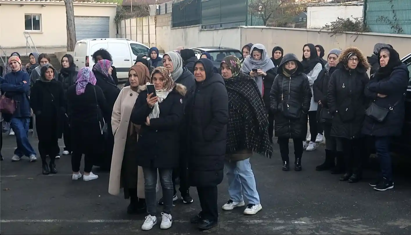 Fransa'da öldürülen 19 yaşındaki Türk gencin cenazesi Türkiye'ye uğurlandı