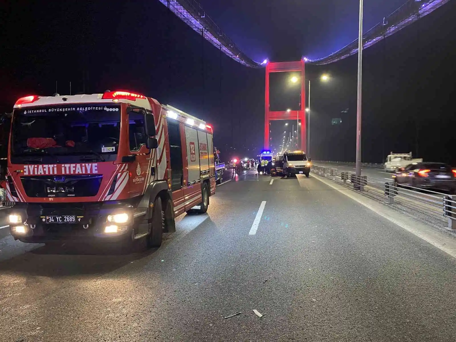 FSM Köprüsü’nde zincirleme kaza: 3 yaralı