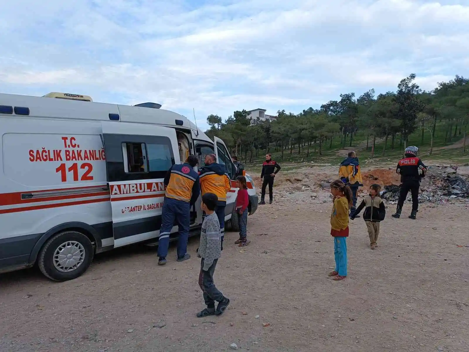 Gaziantep'te akrabalar arasında kız alıp verme kavgası: 3 yaralı
