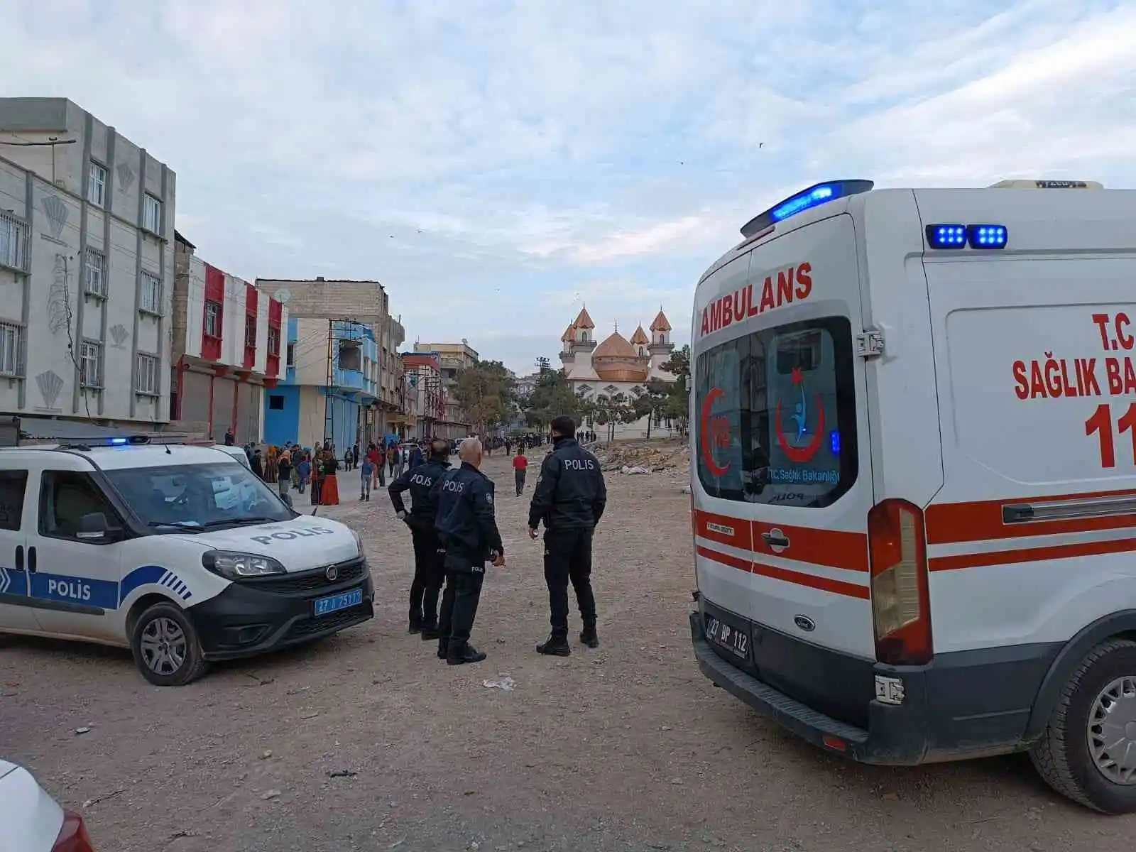 Gaziantep’te akrabalar arasında kız alıp verme kavgası: 3 yaralı
