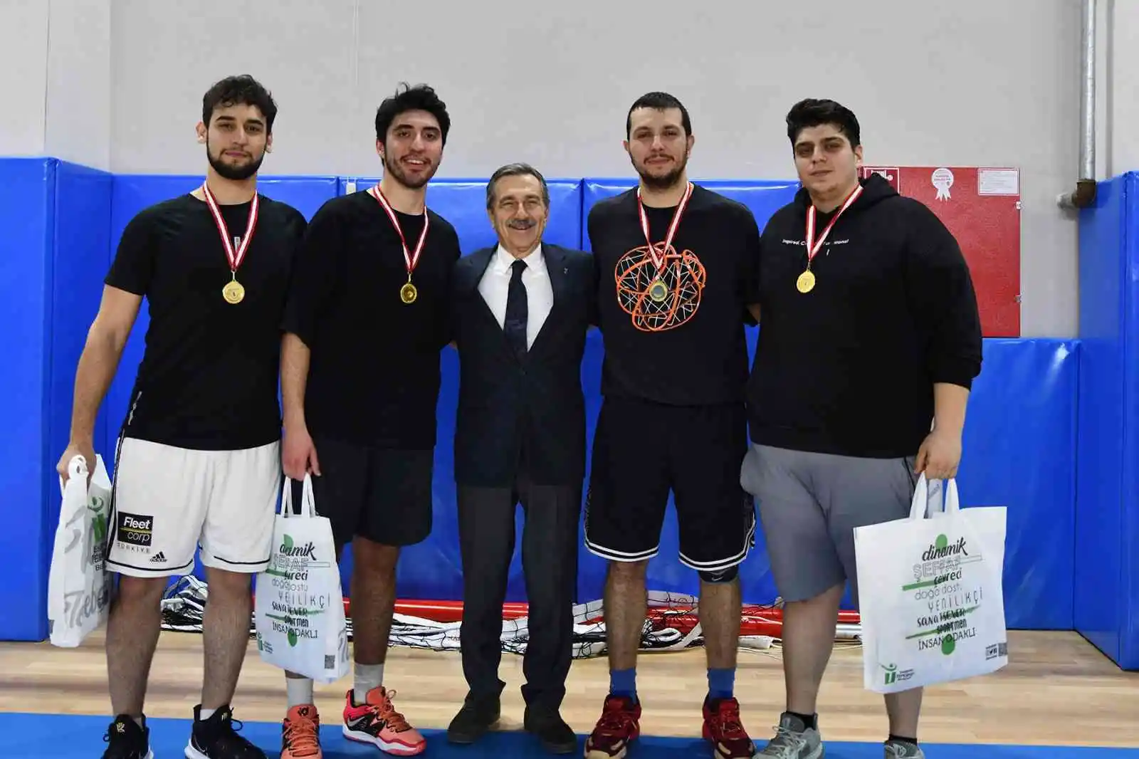 Gençlik basketbol turnuvası sona erdi
