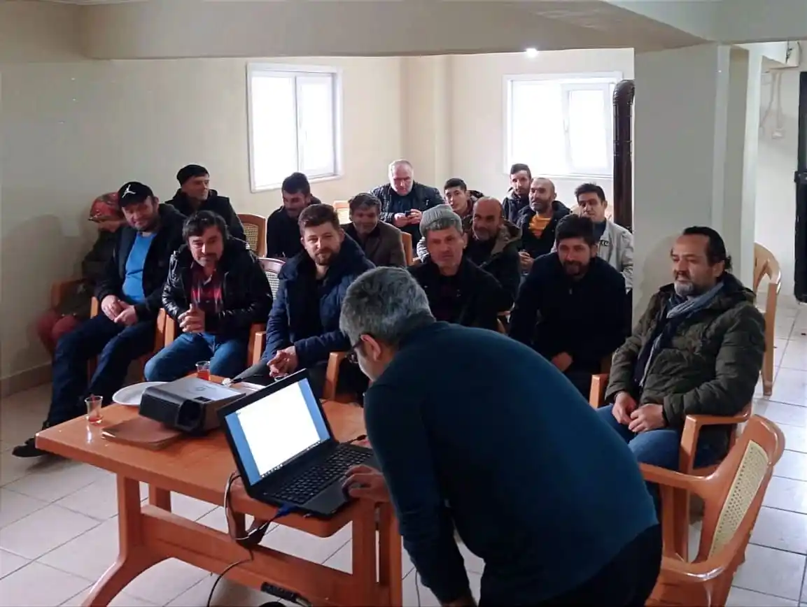 Hasbeyler Köyü’nde çobanlık kursu verilmeye başlandı