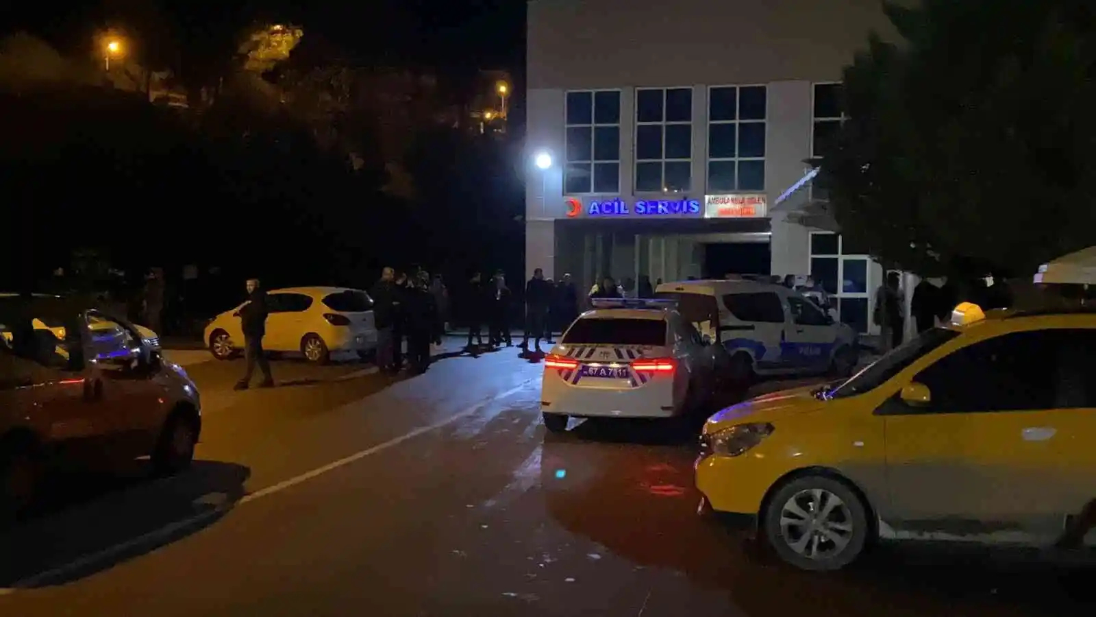 Husumetli iki grup arasında silahlı kavga: 5 yaralı