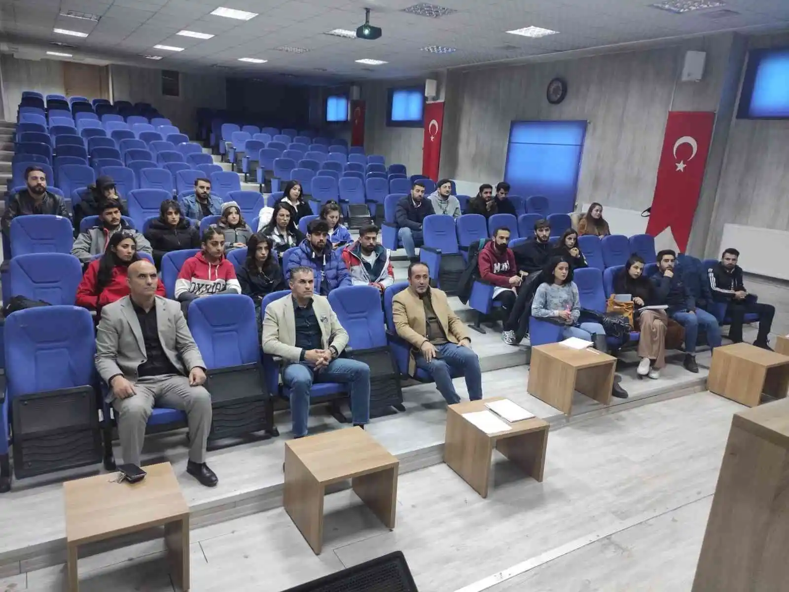 Huzur ortamının sağlandığı Hakkari’de spora ilgi arttı
