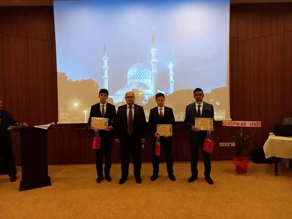 İmam Hatip Liseler arası yarışmalar Gediz'de yapıldı