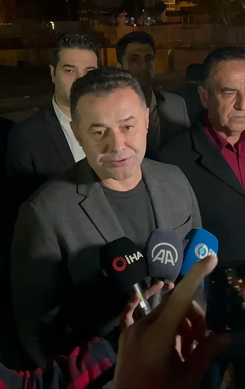 İnşaat alanında beton dökümünde kalıp çöktü: 2 işçi yaralı