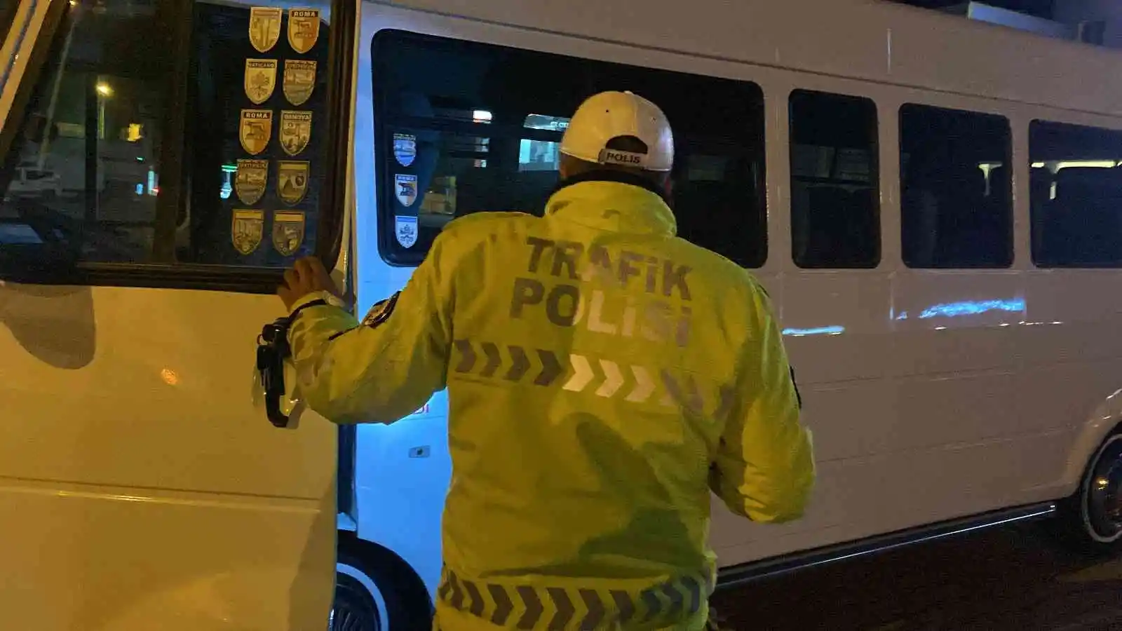 İstanbul'dan sahte plakalı araçla geldiği Bursa'da polise yakalandı
