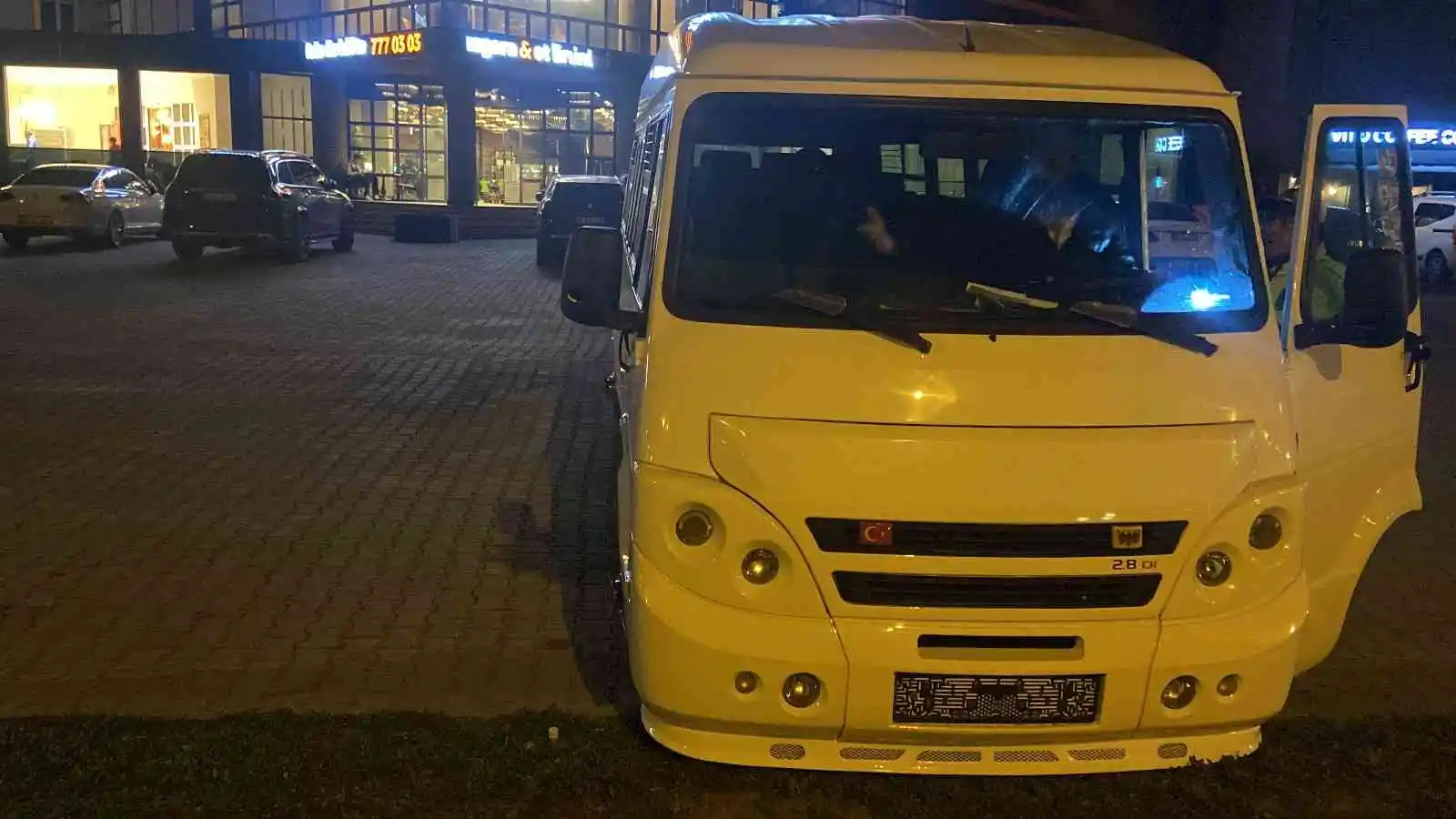 İstanbul’dan sahte plakalı araçla geldiği Bursa’da polise yakalandı
