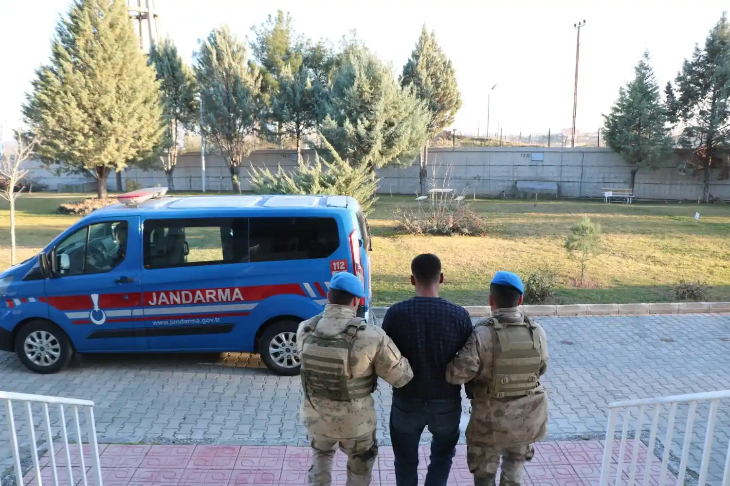 Kan davalısını öldüren 'firari hükümlü' operasyonla yakalandı