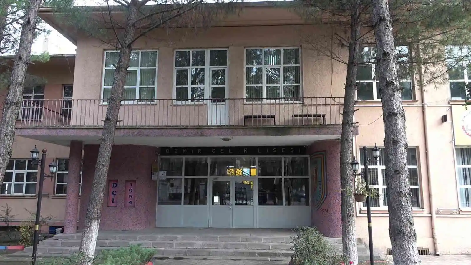 Karabük’te depreme dayanıksız 8 okul yıkılacak