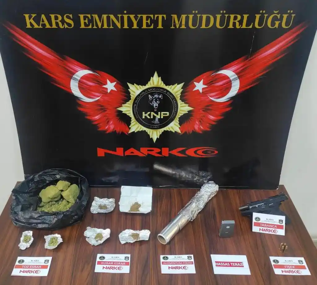 Kars’ta uyuşturucu tacirlerine darbe