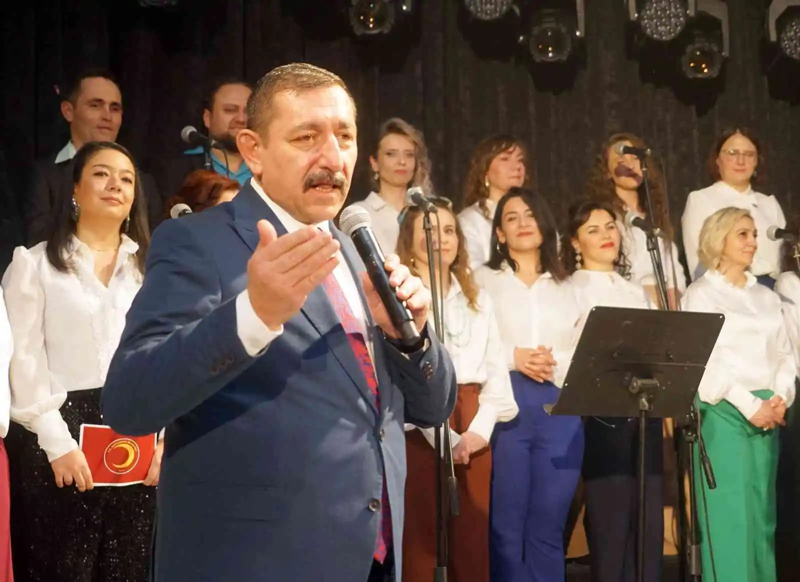 Kastamonu Belediyesi kursiyerlerinin konseri büyük alkış topladı
