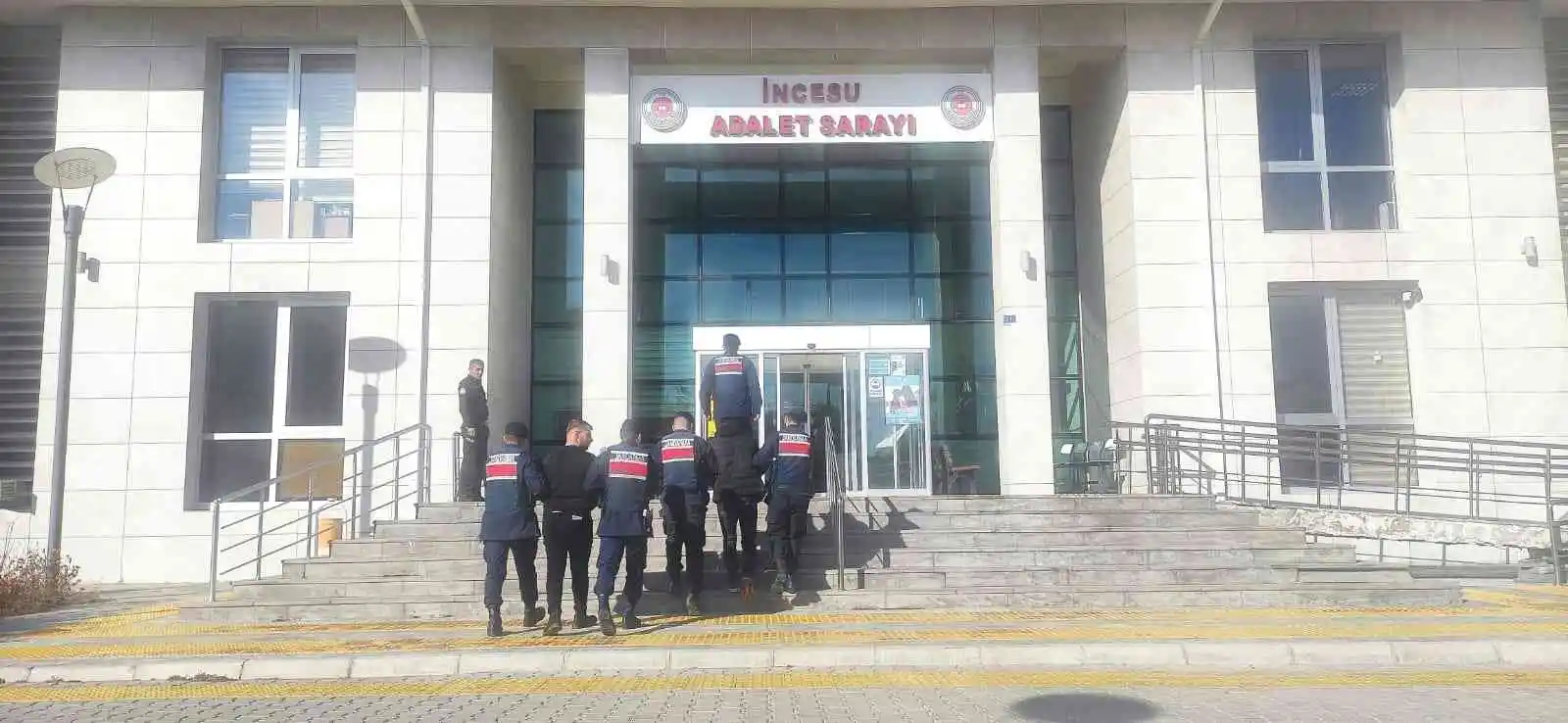 Kayseri'de oto hırsızı 2 şahıs yakalandı