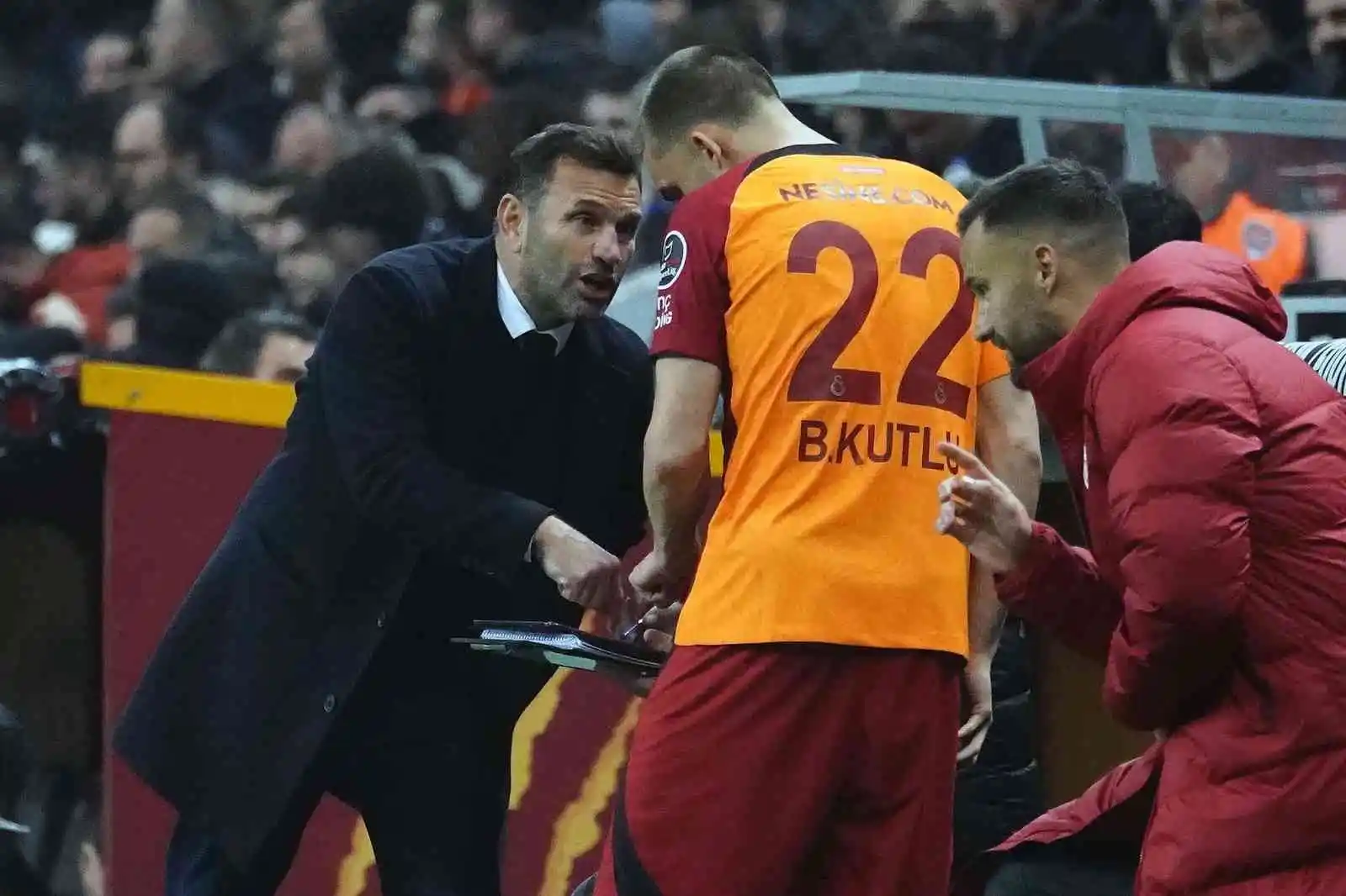 Kazımcan Karataş ve Fredrik Midtsjö sakatlandı