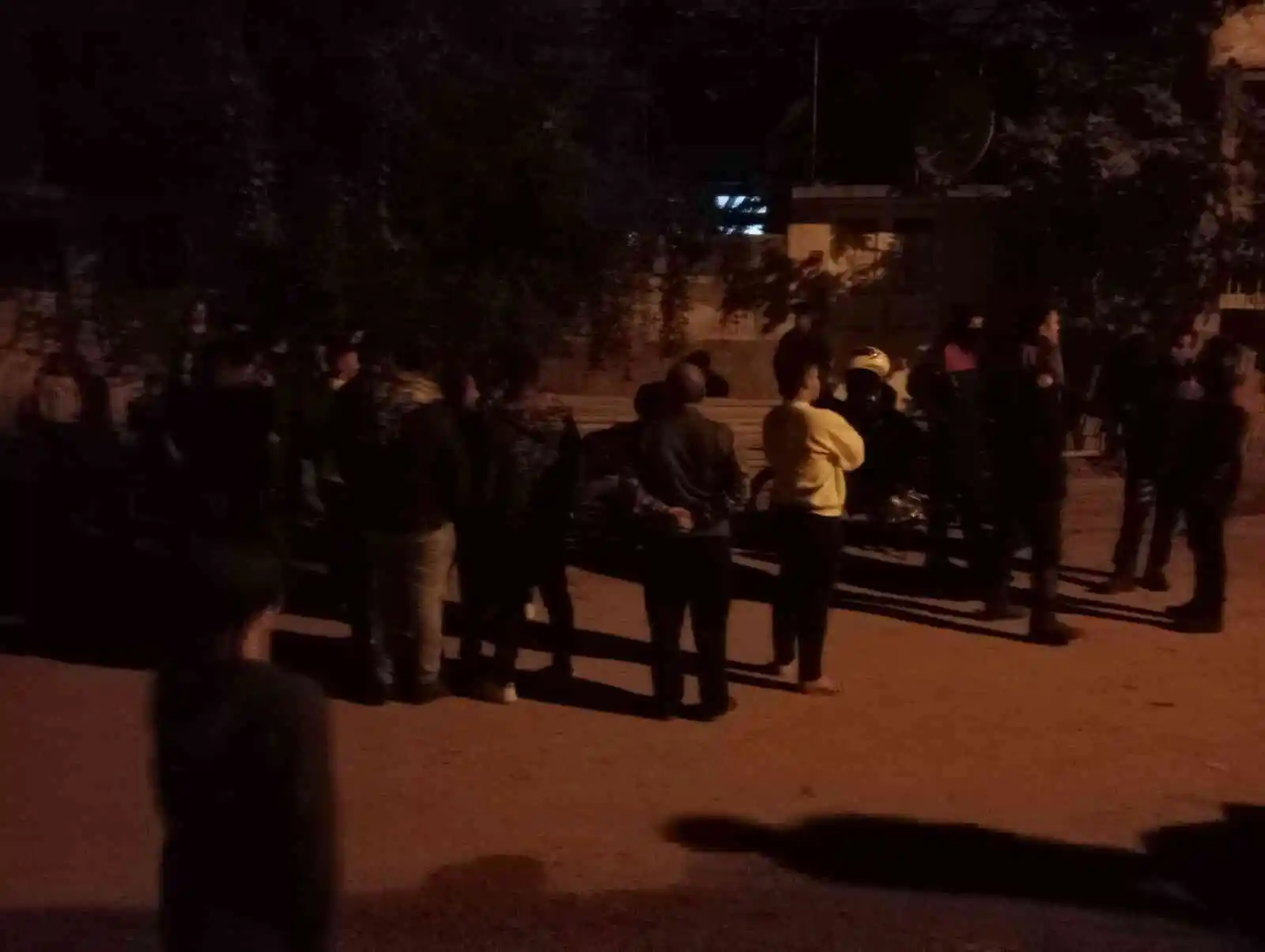 Kırıkhan’da iki grup arasında satırlı kavga