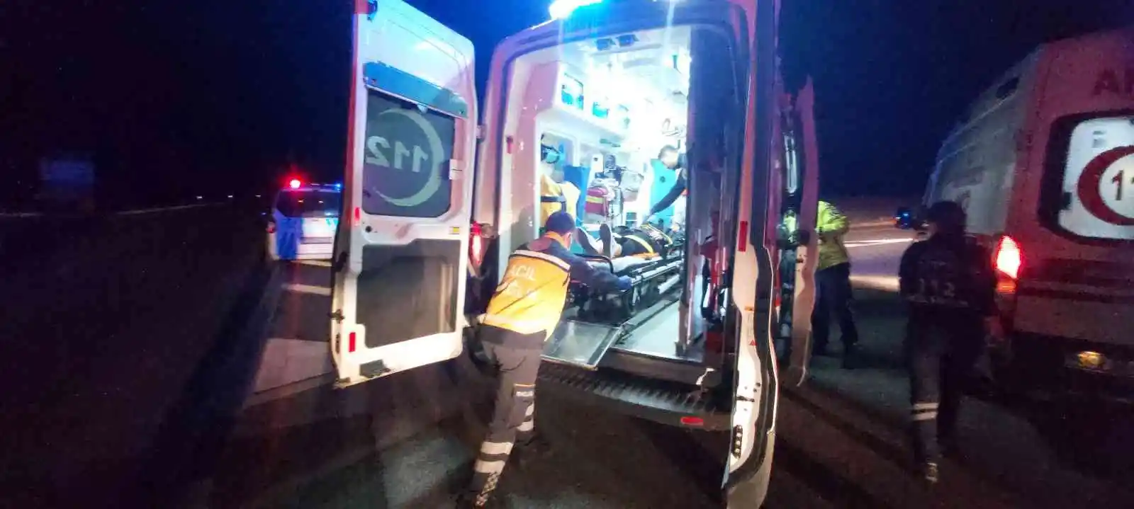 Kırklareli’nde otomobil şarampole devrildi: 4 yaralı