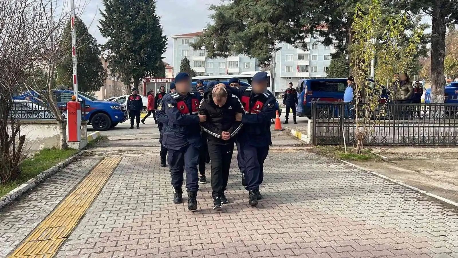 Kırklareli’nde uyuşturucu operasyonunda 3 kişi tutuklandı
