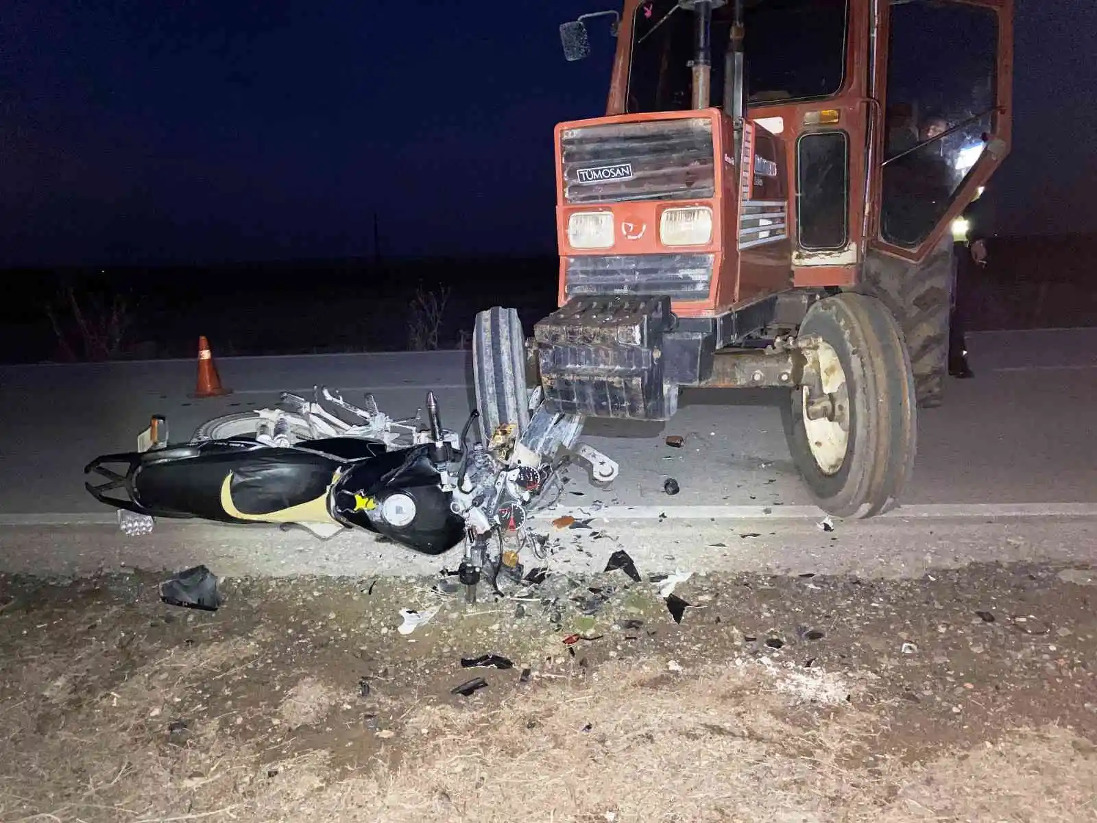 Konya’da motosiklet ile traktör çarpıştı: 2 yaralı