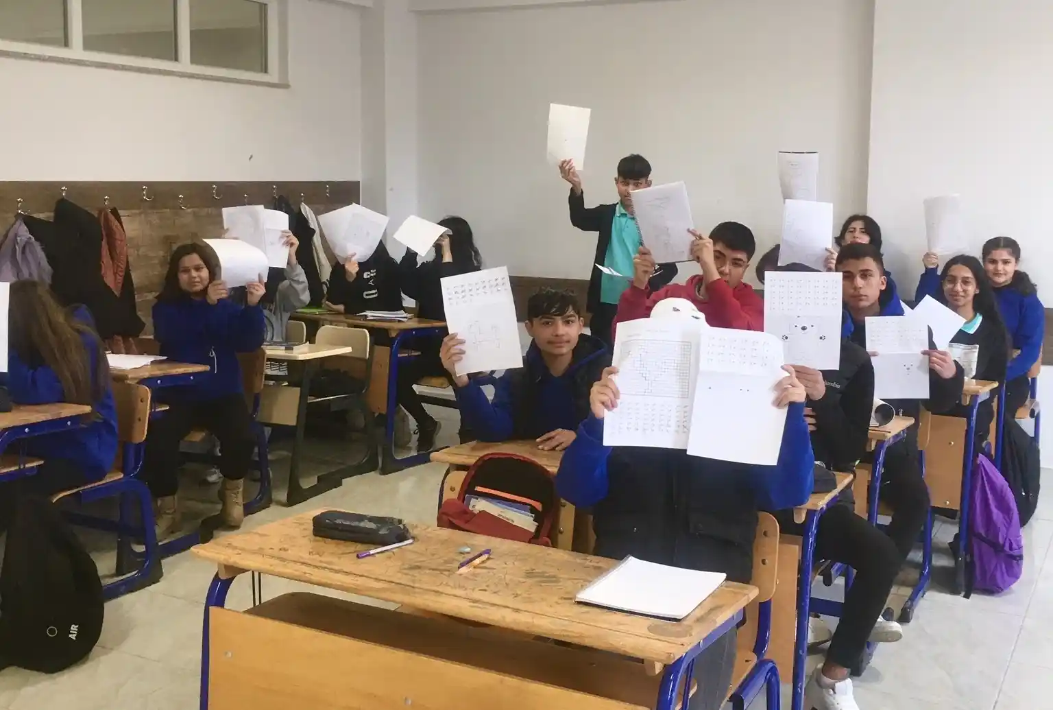 Kütahya Borsa İstanbul Anadolu Lisesi öğrencileri kodlama ile resimler yaptı
