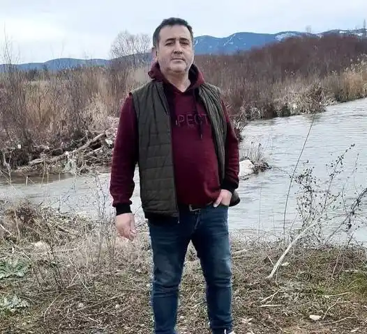 Kütahya’da devrilen tır otomobile çarptı: 1 ölü, 4 yaralı