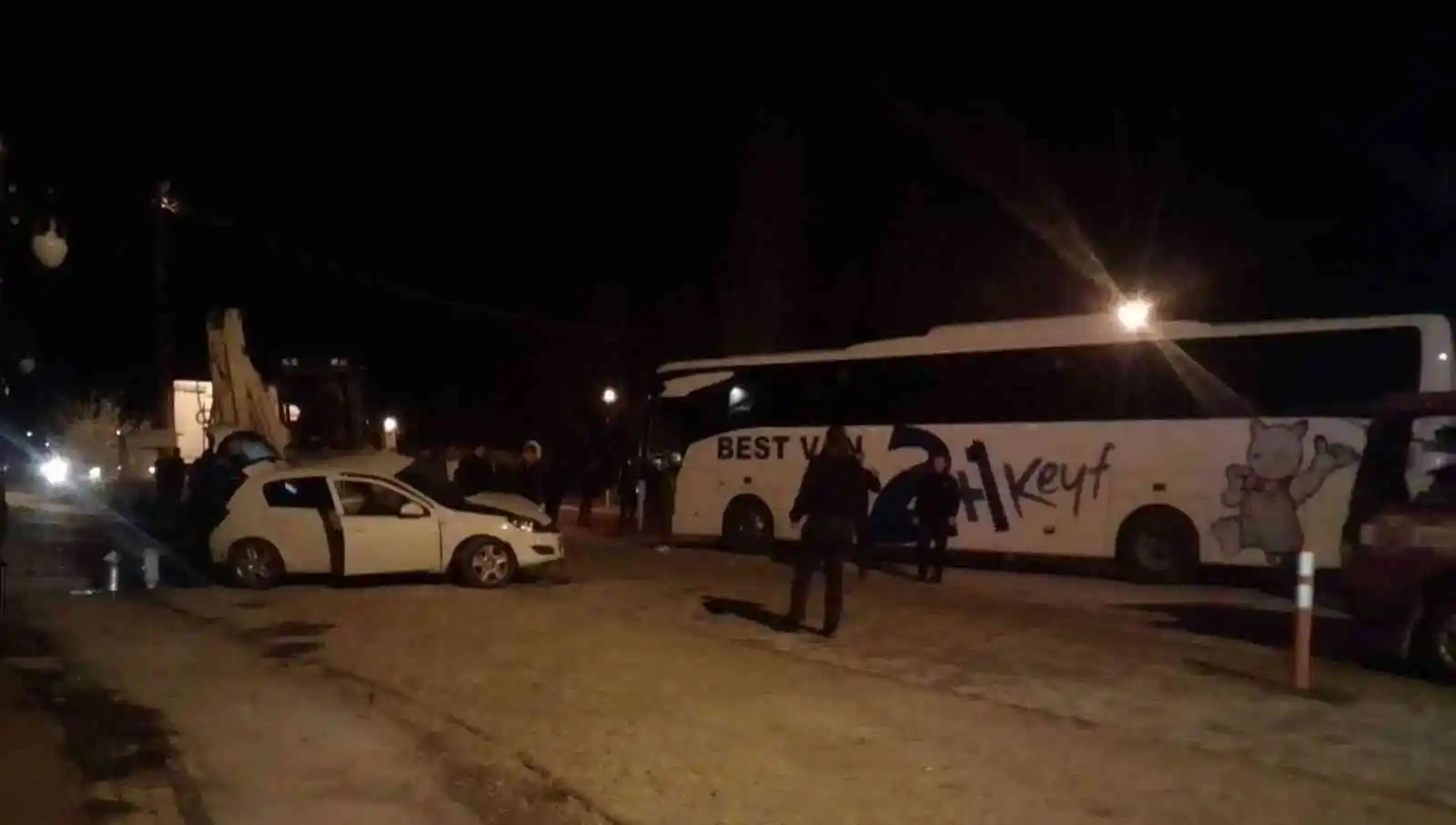 Malatya’da feci kaza: Komiser yardımcısı öldü, oğlu yaralandı