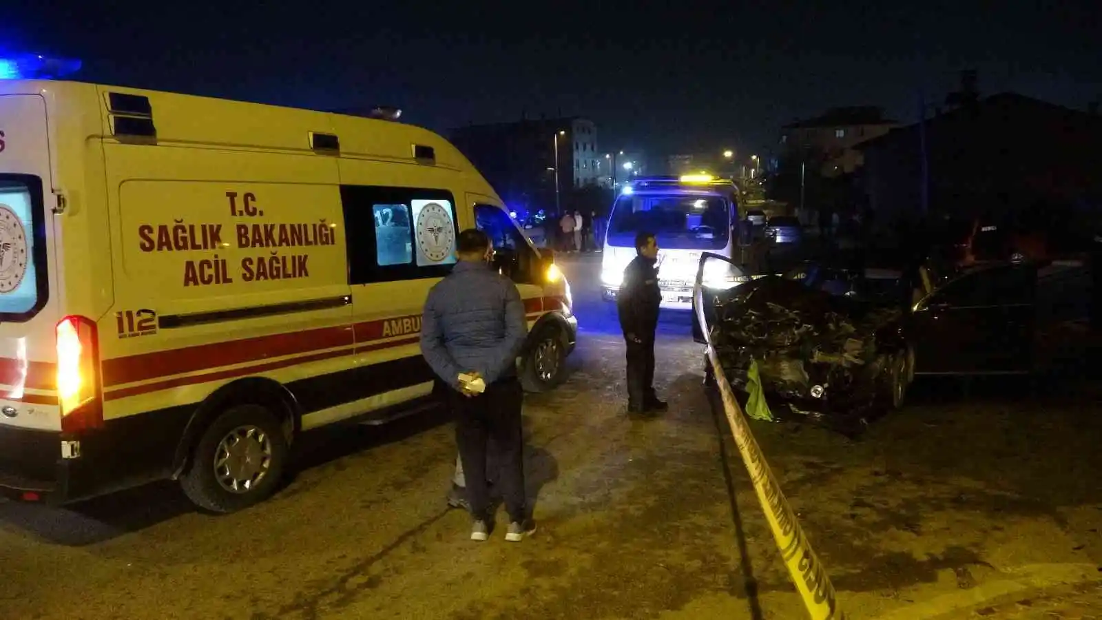 Malatya’da işçi servisi ile otomobil çarpıştı: 12 yaralı
