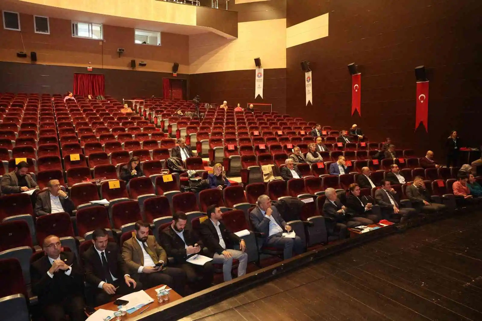 Maltepe Belediye Meclisi’nde öncelik kadınların