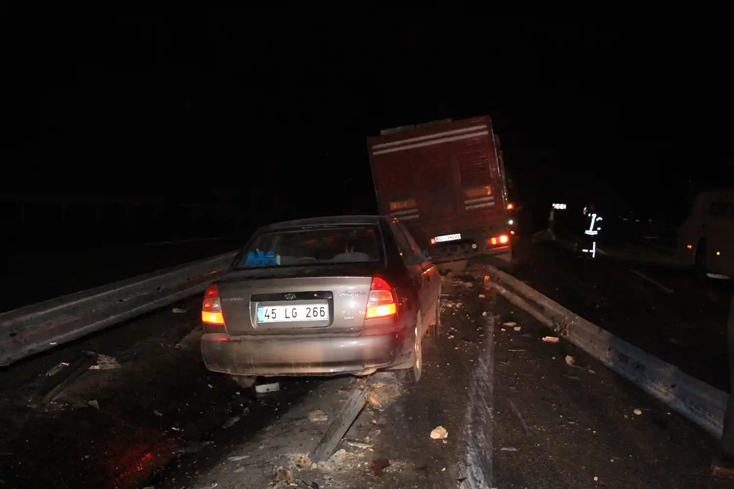 Manisa’da 4 araçlı zincirleme kaza: 1 yaralı
