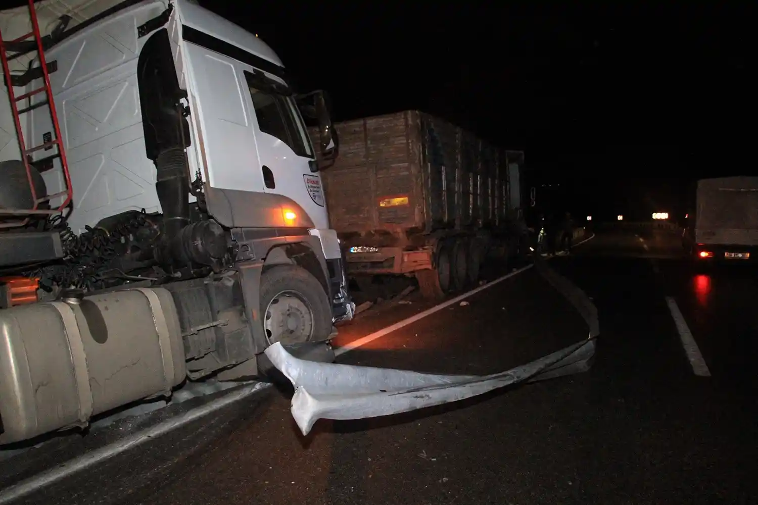 Manisa’da 4 araçlı zincirleme kaza: 1 yaralı
