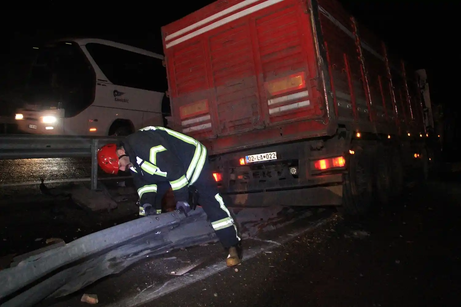 Manisa’da 4 araçlı zincirleme kaza: 1 yaralı
