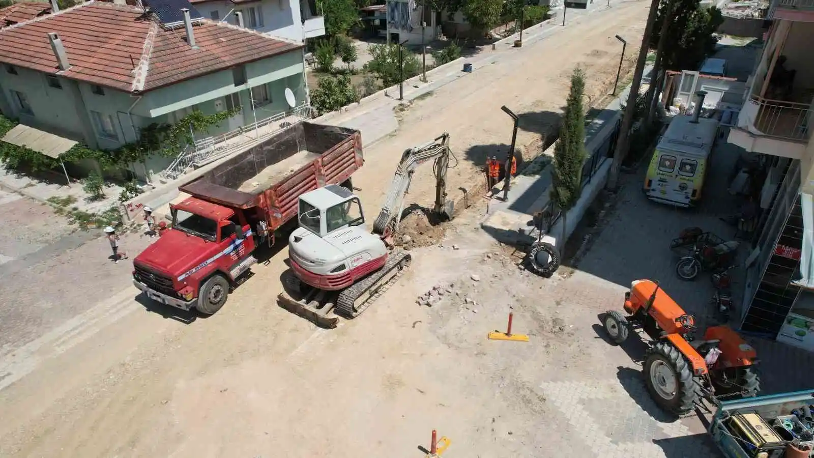MHP Selendi ilçe başkanından altyapı eleştirilere yanıt